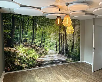 Akustisches Wandbild mit Waldmotiv