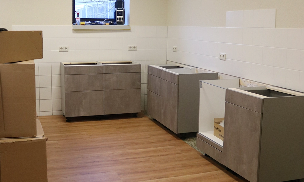 Aufbau einer Küchenzeile bei Albatros