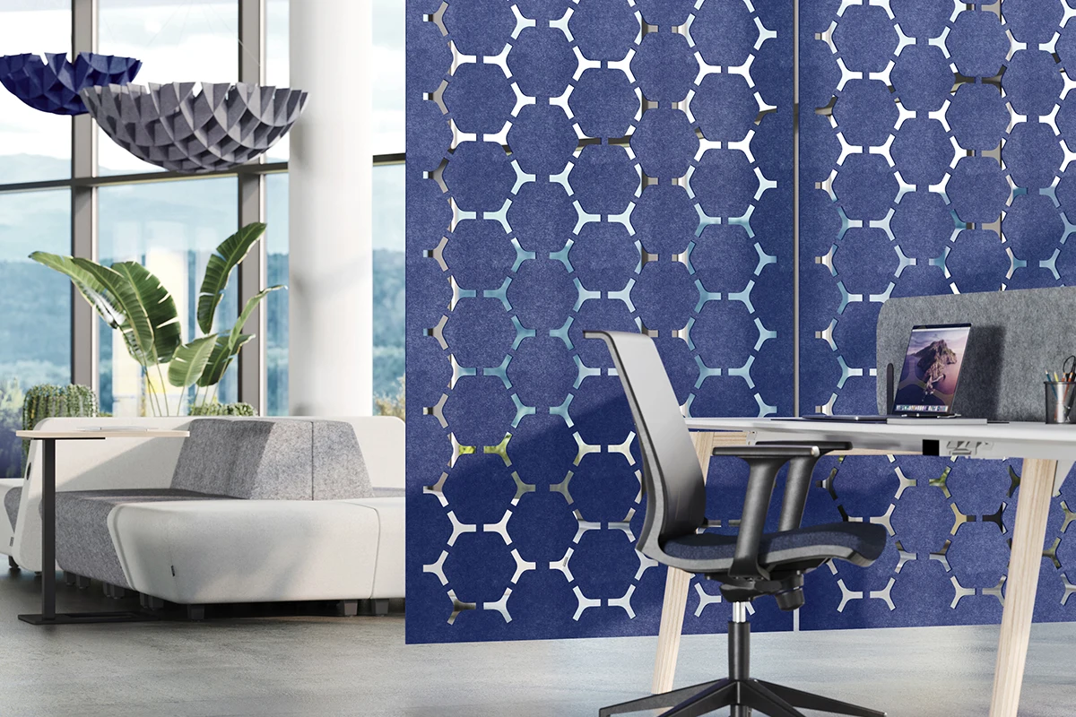 Flexibler Akustischer Raumteiler in blau