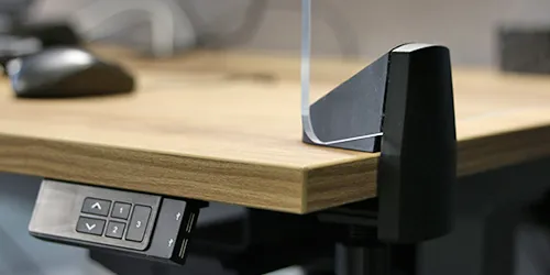 höhenverstellbarer Schreibtisch