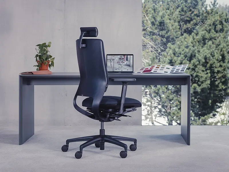 bueromoebel_stuhl_1 Bürostuhl mit Schreibtisch